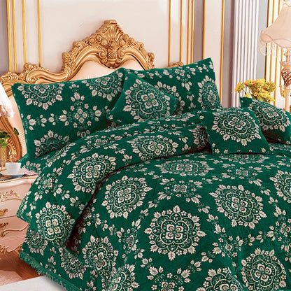 Bedsure Fancy Bridal Velvet Jacquard 10PC King Bedding Set
